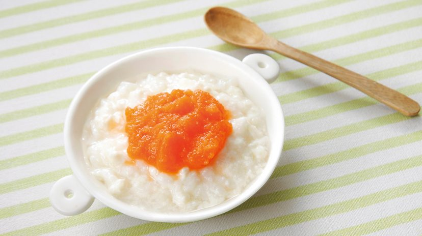 5〜6ヵ月(初期)うらごしにんじん豆腐がゆ